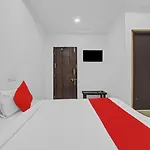 Oyo Hotel Rise & Shine Near Amb Mall