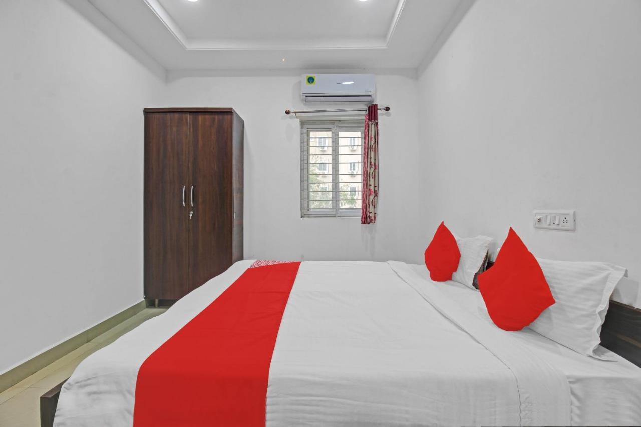 Hotel Oyo Rise & Shine Near Amb Mall