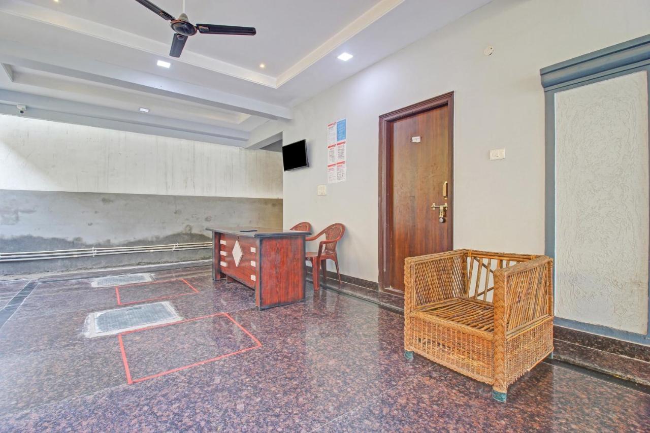Oyo Rise & Shine Near Amb Mall Hotel 3*