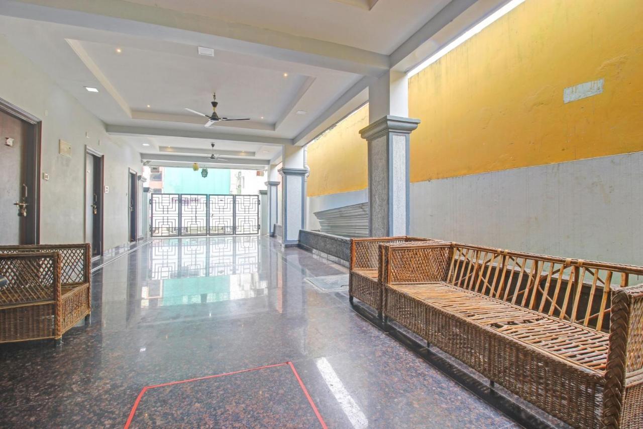 Hotel Oyo Rise & Shine Near Amb Mall 3*